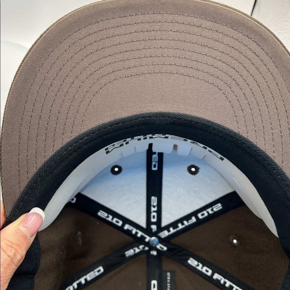 Brown Fitted baseball Cap. Brand new.  Never worn - Picture 10 of 14